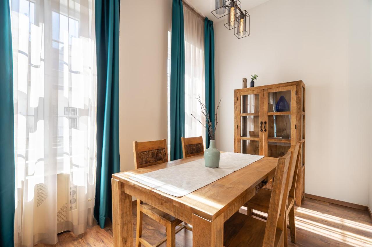 Basilika View Elegant Suite Need Reservation For Free Parking Budapest Ngoại thất bức ảnh